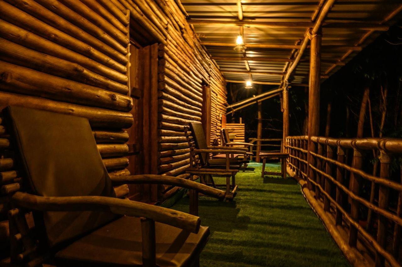 Anandavana Jungle Living By Lexstays - Kanthalloor-Marayur Exterior photo
